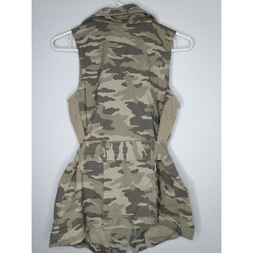G.I.L.I Women's Sz S Camo Sleeveless Jacket Vest Open Front Belted Pockets - Picture 2 of 4